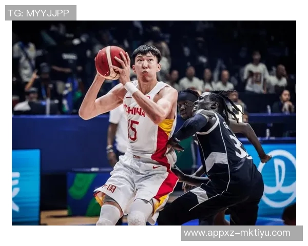 周琦面对包夹表现出色关键时刻失误遗憾落败贡献19分9板2帽