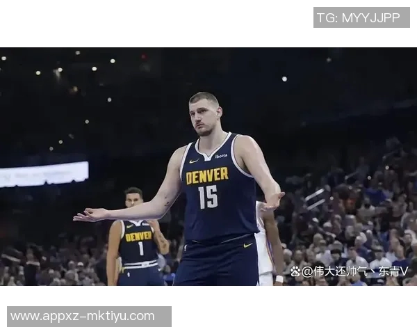 约基奇半场表现亮眼5投4中斩获10分3篮板6助攻三分球命中率高达667