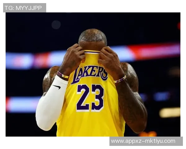 布克有望对湖人复出若未能如愿将争取勇士战役回归